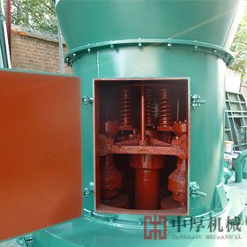 中厚機械雷蒙磨粉機有什么優勢特點?